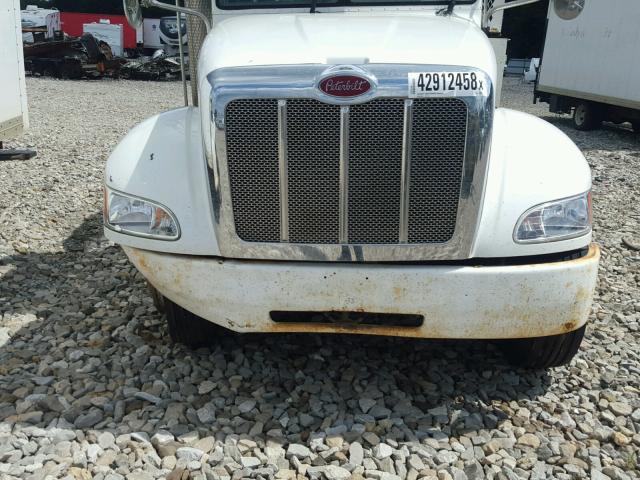 2NPLHZ7X37M689695 - 2007 PETERBILT 335 WHITE photo 7