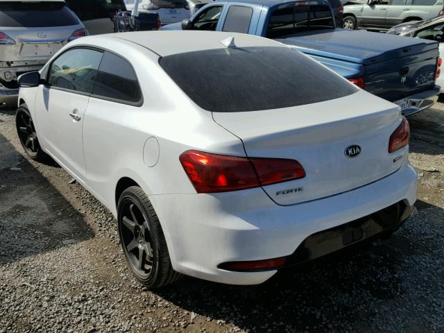 KNAFX6A83F5372664 - 2015 KIA FORTE EX WHITE photo 3