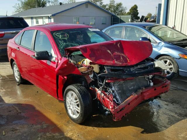 1FAHP3FN9BW100946 - 2011 FORD FOCUS SE RED photo 1