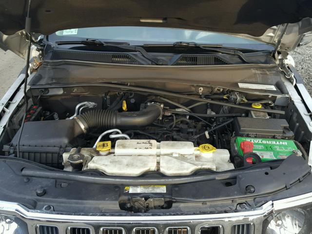 1J4PN2GK2BW591929 - 2011 JEEP LIBERTY SILVER photo 7