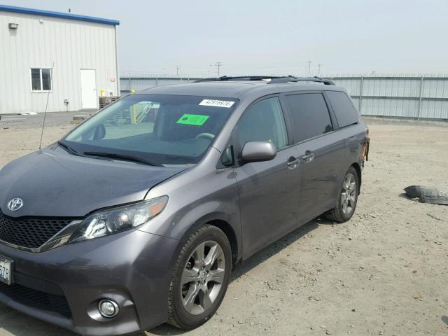 5TDXK3DC2CS181053 - 2012 TOYOTA SIENNA SPO GRAY photo 2