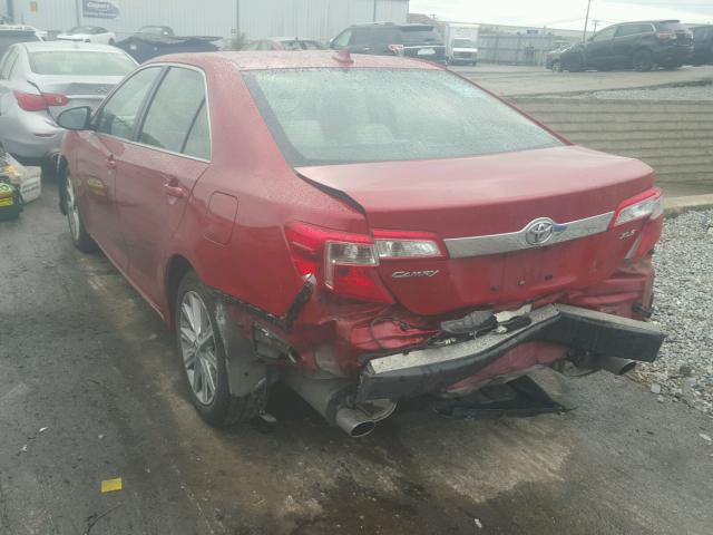 4T1BK1FK6CU523372 - 2012 TOYOTA CAMRY SE RED photo 3