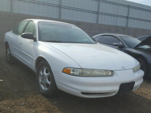 1G3WH52K0WF309794 - 1998 OLDSMOBILE INTRIGUE WHITE photo 1