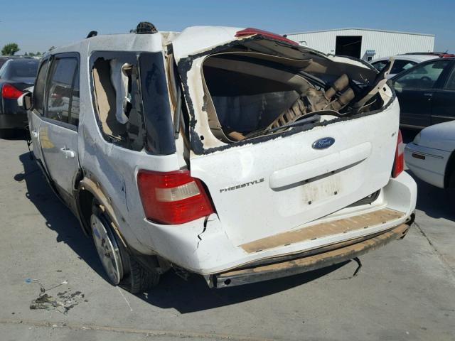 1FMDK02135GA11263 - 2005 FORD FREESTYLE WHITE photo 3