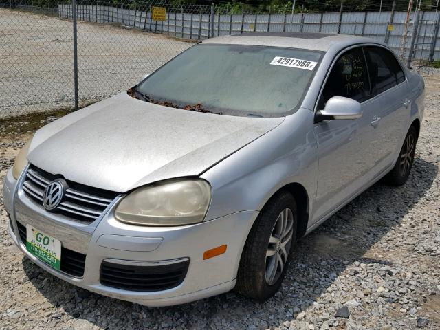 3VWSF71K96M760107 - 2006 VOLKSWAGEN JETTA 2.5 SILVER photo 2