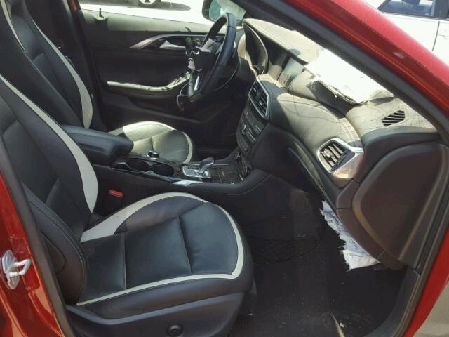 SJKCH5CP3HA023142 - 2017 INFINITI QX30 BASE RED photo 5