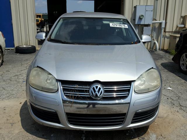 3VWPG71K65M626253 - 2005 VOLKSWAGEN NEW JETTA SILVER photo 9