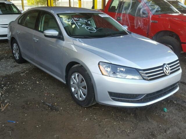1VWAH7A38DC038771 - 2013 VOLKSWAGEN PASSAT S SILVER photo 1