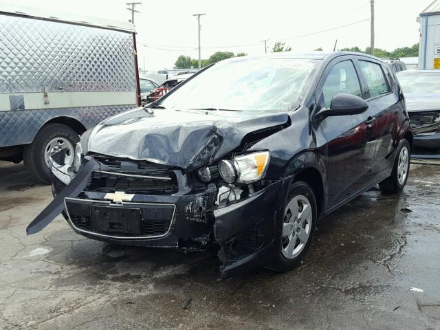 1G1JA6SH7F4181633 - 2015 CHEVROLET SONIC LS BLACK photo 2