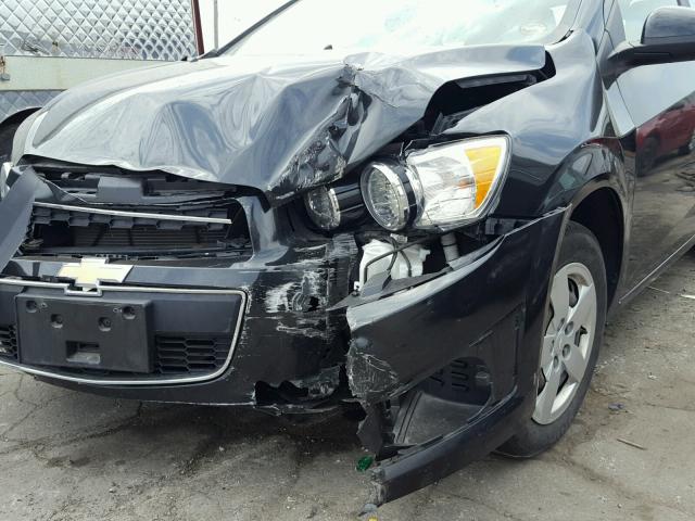1G1JA6SH7F4181633 - 2015 CHEVROLET SONIC LS BLACK photo 9