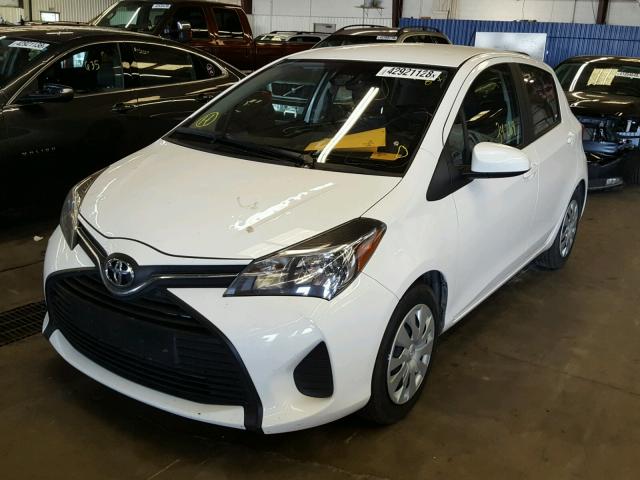 VNKKTUD36HA073799 - 2017 TOYOTA YARIS L WHITE photo 2