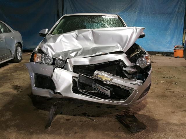 1G1JB6SH3C4125813 - 2012 CHEVROLET SONIC LS 银色 照片 9