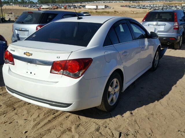 1G1PC5SB7E7297602 - 2014 CHEVROLET CRUZE WHITE photo 4