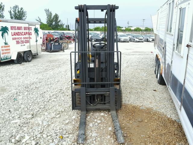 580534A - 2010 CATE FORKLIFT YELLOW photo 6