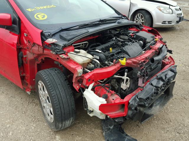 1FAHP3F22CL344026 - 2012 FORD FOCUS RED photo 9