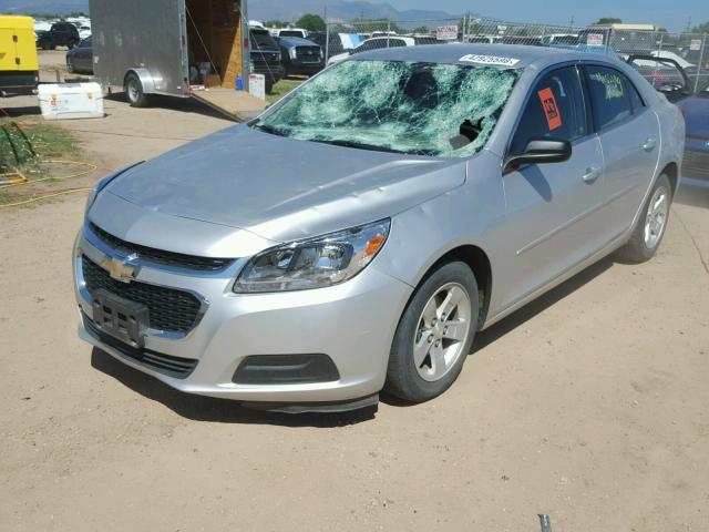 1G11B5SL0FF322896 - 2015 CHEVROLET MALIBU LS ვერცხლისფერი ფოტო 2
