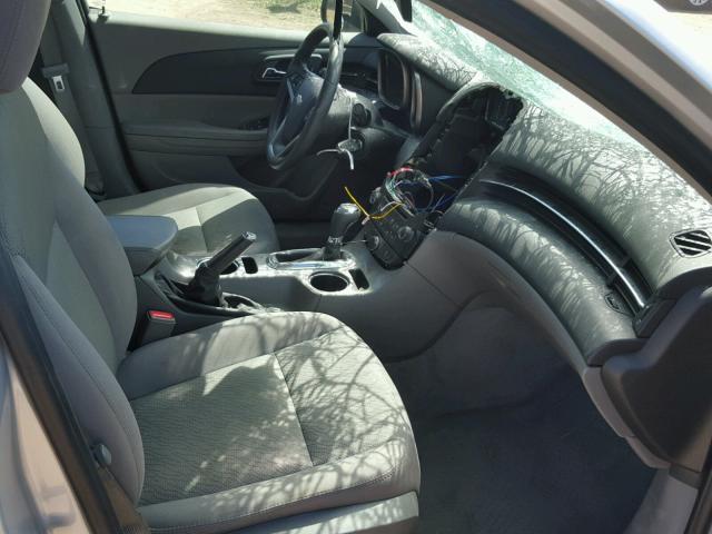 1G11B5SL0FF322896 - 2015 CHEVROLET MALIBU LS ვერცხლისფერი ფოტო 5