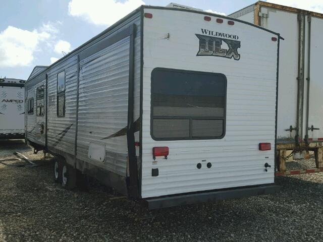 4X4TWDL2XGM055620 - 2016 FORETRAVEL MOTORHOME WILDWOOD BEIGE photo 3