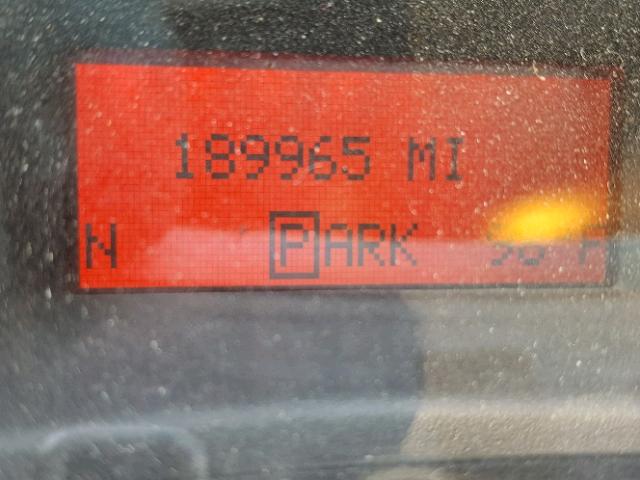 2G2WP552781123375 - 2008 PONTIAC GRAND PRIX GRAY photo 8