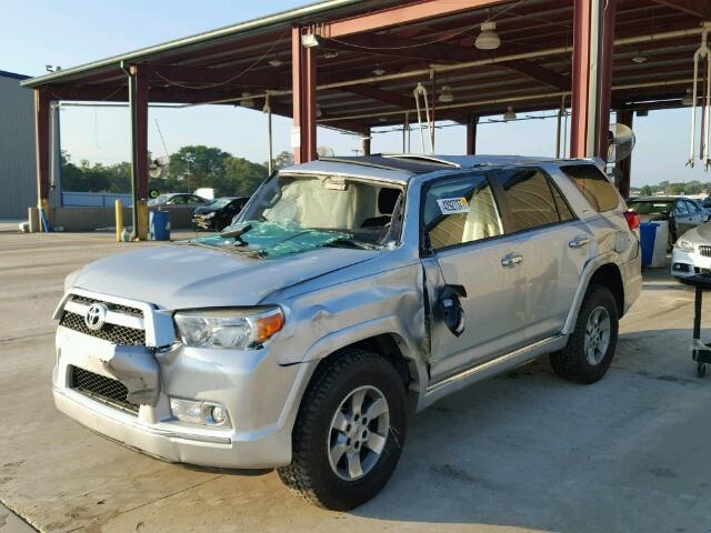 JTEBU5JR5A5024690 - 2010 TOYOTA 4RUNNER SILVER photo 2