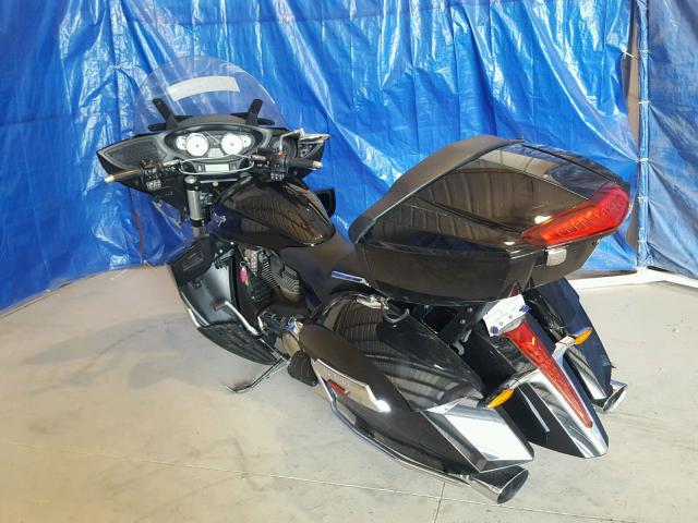 5VPTW36N2E3037817 - 2014 VICTORY MOTORCYCLES CROSS COUN BLACK photo 3