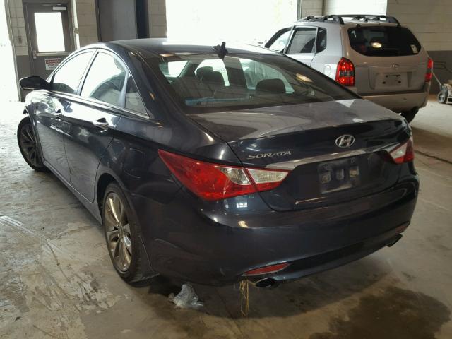 5NPEC4AC3BH099402 - 2011 HYUNDAI SONATA BLUE photo 3