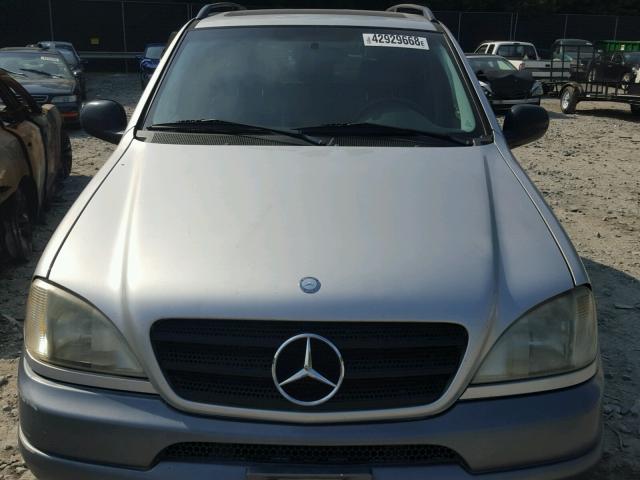 4JGAB54E5XA078968 - 1999 MERCEDES-BENZ ML 320 SILVER photo 9