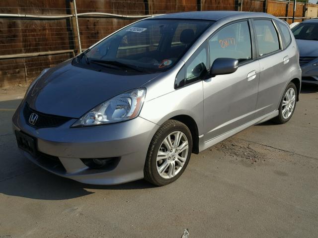 JHMGE8G46AC019013 - 2010 HONDA FIT SPORT SILVER photo 2