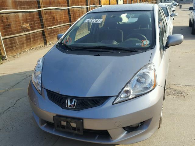 JHMGE8G46AC019013 - 2010 HONDA FIT SPORT SILVER photo 9