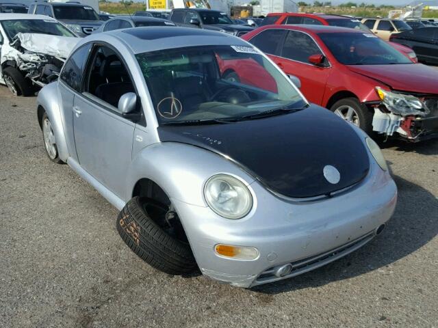 3VWCC21C7YM499524 - 2000 VOLKSWAGEN NEW BEETLE 银色 照片 1