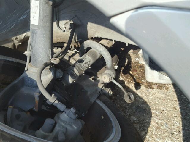 3VWCC21C7YM499524 - 2000 VOLKSWAGEN NEW BEETLE 银色 照片 9