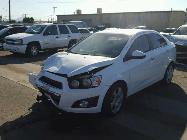 1G1JE5SB7F4209327 - 2015 CHEVROLET SONIC LTZ WHITE photo 2