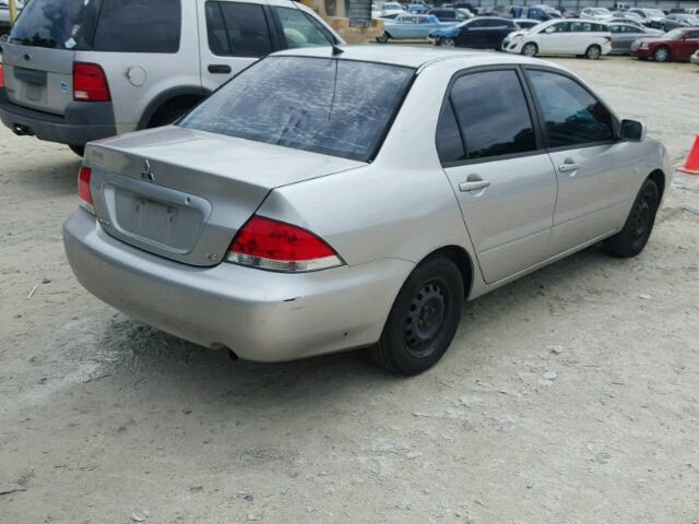 JA3AJ26E35U001738 - 2005 MITSUBISHI LANCER ES SILVER photo 4