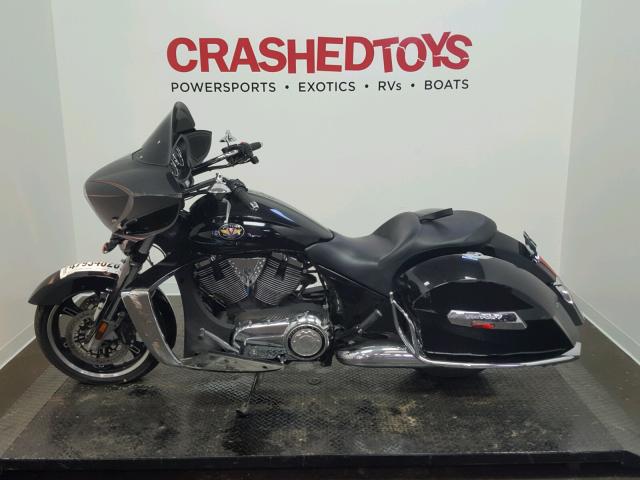 5VPDW36NXC3007885 - 2012 VICTORY MOTORCYCLES CROSS COUN BLACK photo 3