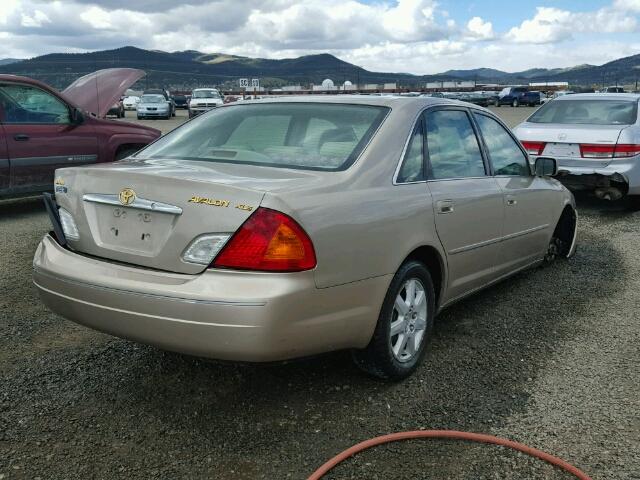 4T1BF28B6YU090473 - 2000 TOYOTA AVALON XL GOLD photo 4