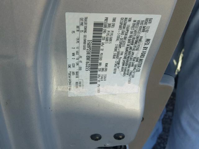 1FAHP35N18W163355 - 2008 FORD FOCUS SILVER photo 10