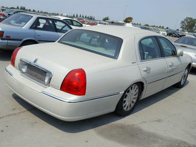 1LNHM81V87Y629206 - 2007 LINCOLN TOWN CAR S WHITE photo 4