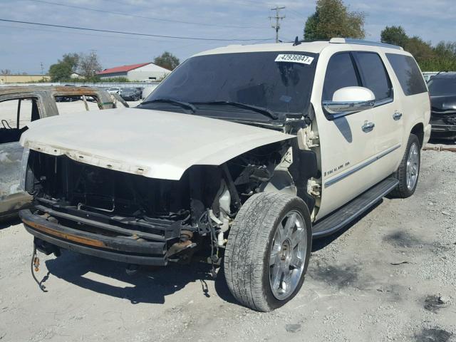 1GYFK668X8R101195 - 2008 CADILLAC ESCALADE WHITE photo 2
