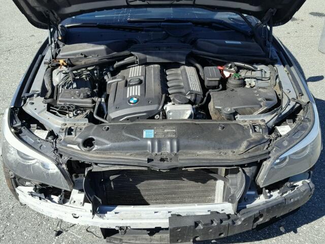 WBANV13579C154086 - 2009 BMW 528 XI GRAY photo 7