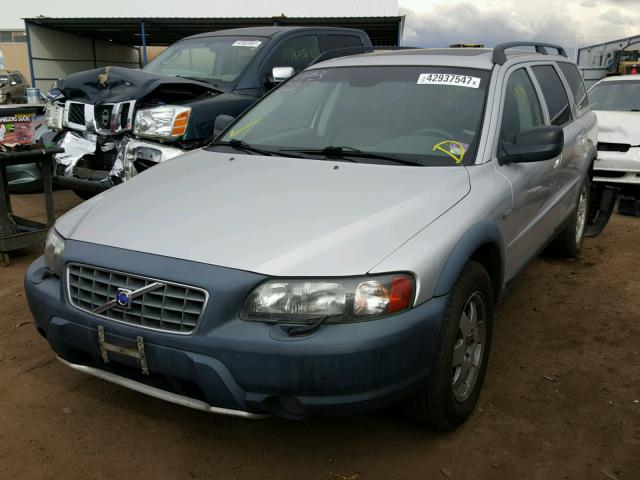 YV1SZ59H941131572 - 2004 VOLVO XC70 SILVER photo 2