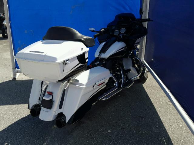 1HD1TC813CB959894 - 2012 HARLEY-DAVIDSON FLTRXSE CV TWO TONE photo 4