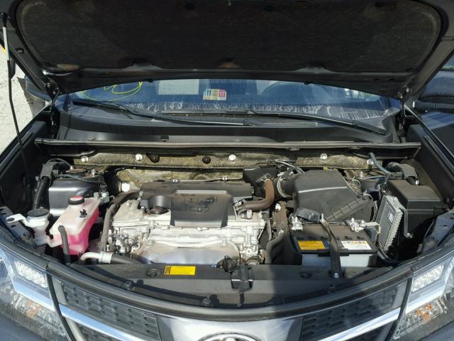 JTMZFREV4FD046799 - 2015 TOYOTA RAV4 LE GOLD photo 7