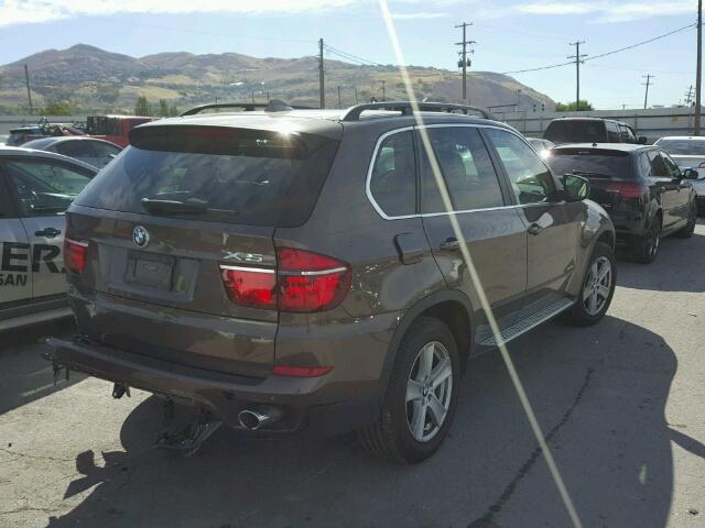 5UXZW0C54D0B93015 - 2013 BMW X5 BROWN photo 4