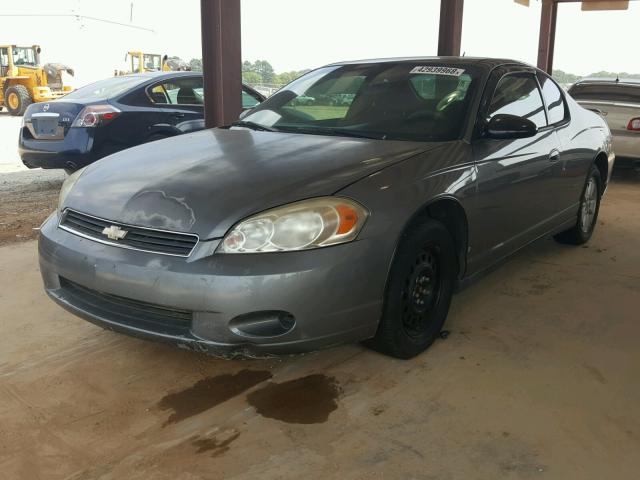 2G1WM15K569251344 - 2006 CHEVROLET MONTE CARL 灰色 照片 2
