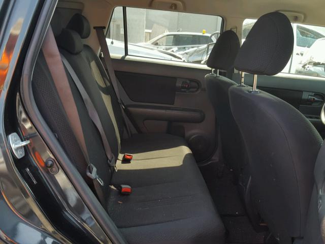 JTLKE50E181030637 - 2008 TOYOTA SCION XB Schwarz Foto 6