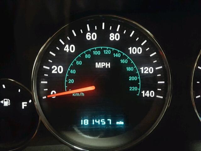 1J8HG58256C168525 - 2006 JEEP COMMANDER გრაფიტი ფოტო 8