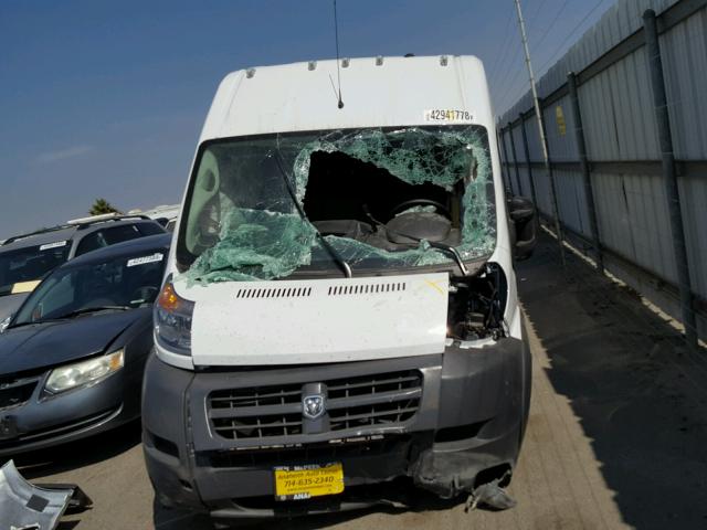 3C6TRVDG4JE122917 - 2018 RAM PROMASTER 白色 照片 9