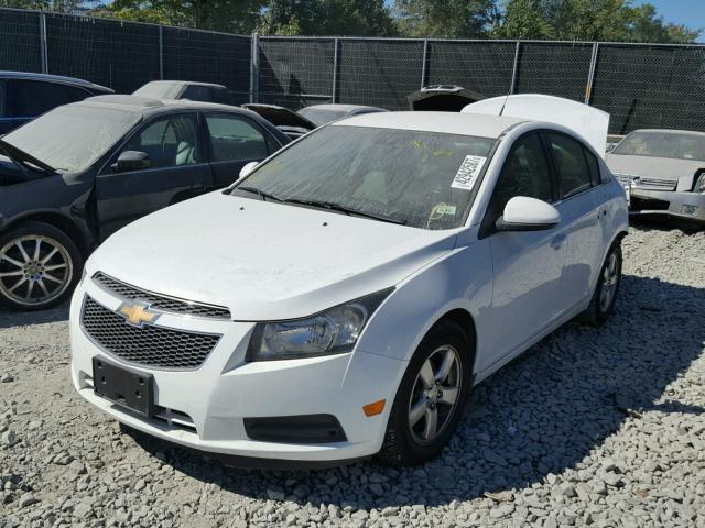 1G1PC5SB3D7322963 - 2013 CHEVROLET CRUZE LT WHITE photo 2