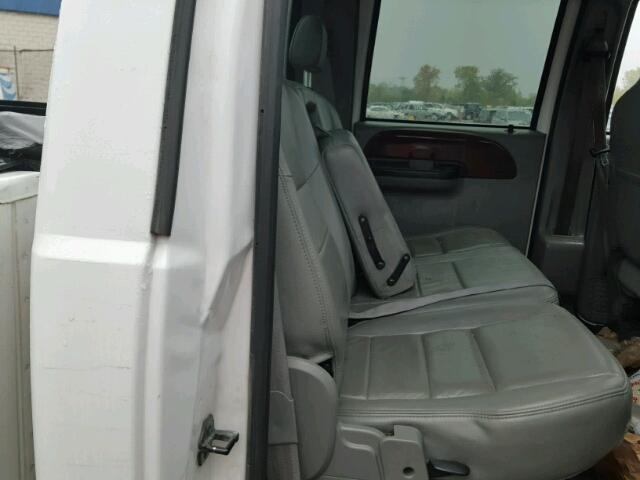 1FTWW31P85ED04709 - 2005 FORD F350 SRW S WHITE photo 6