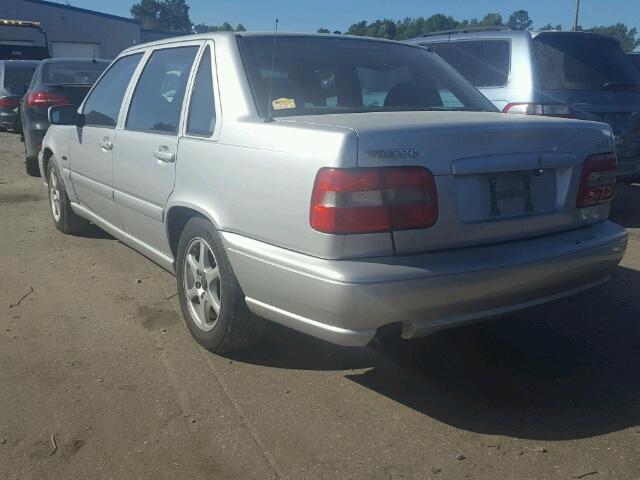 YV1LS5644W1451024 - 1998 VOLVO S70 GLT SILVER photo 3